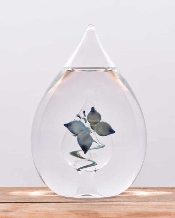 Glazen urn druppel vlinder crematie as